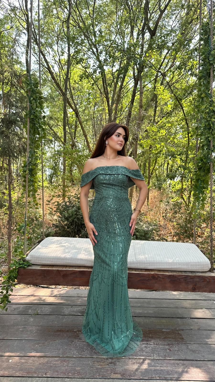 Kayık Yaka Model Abiye Mit Yeşili