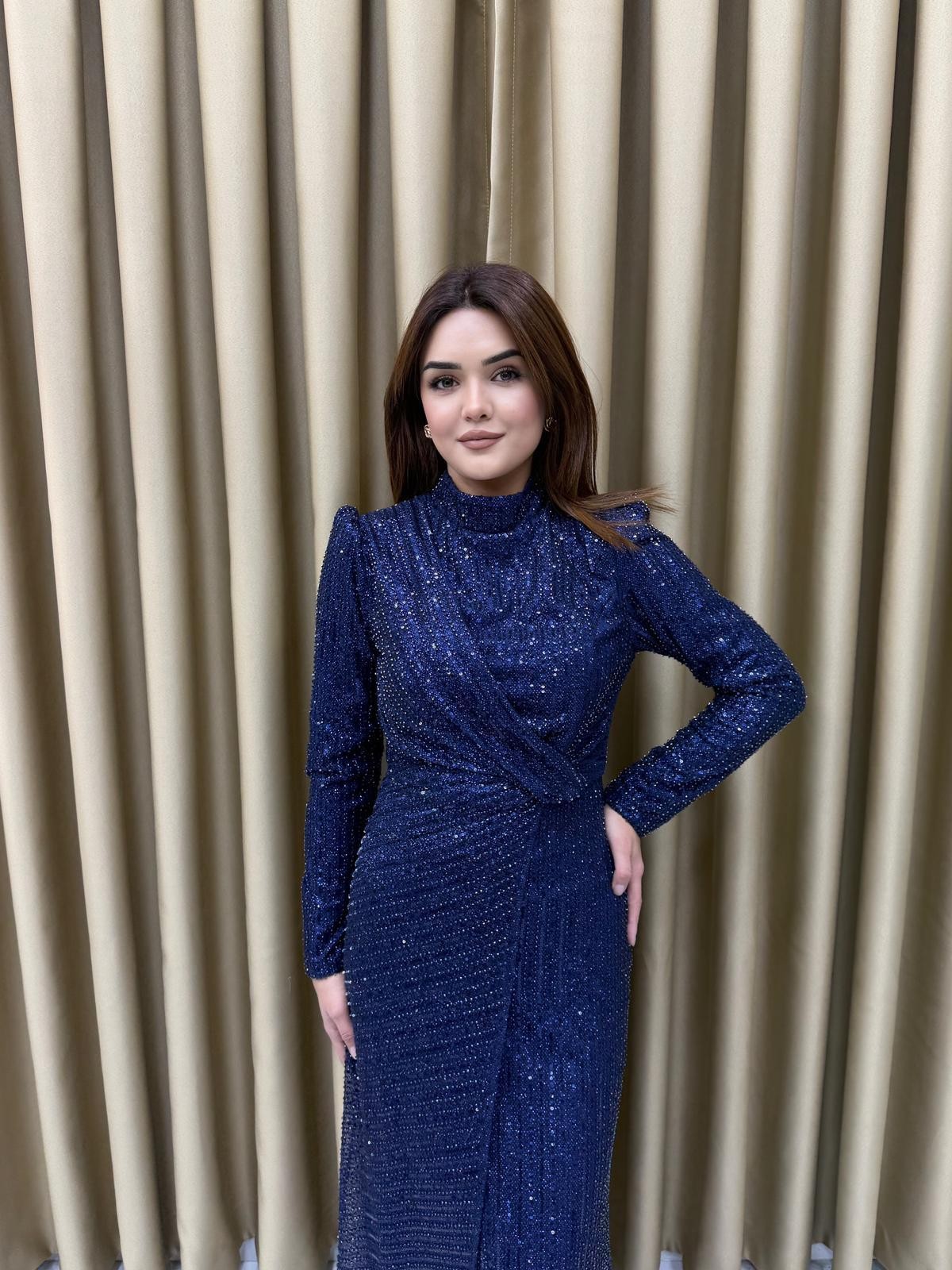 Narin Abiye Gece Mavisi