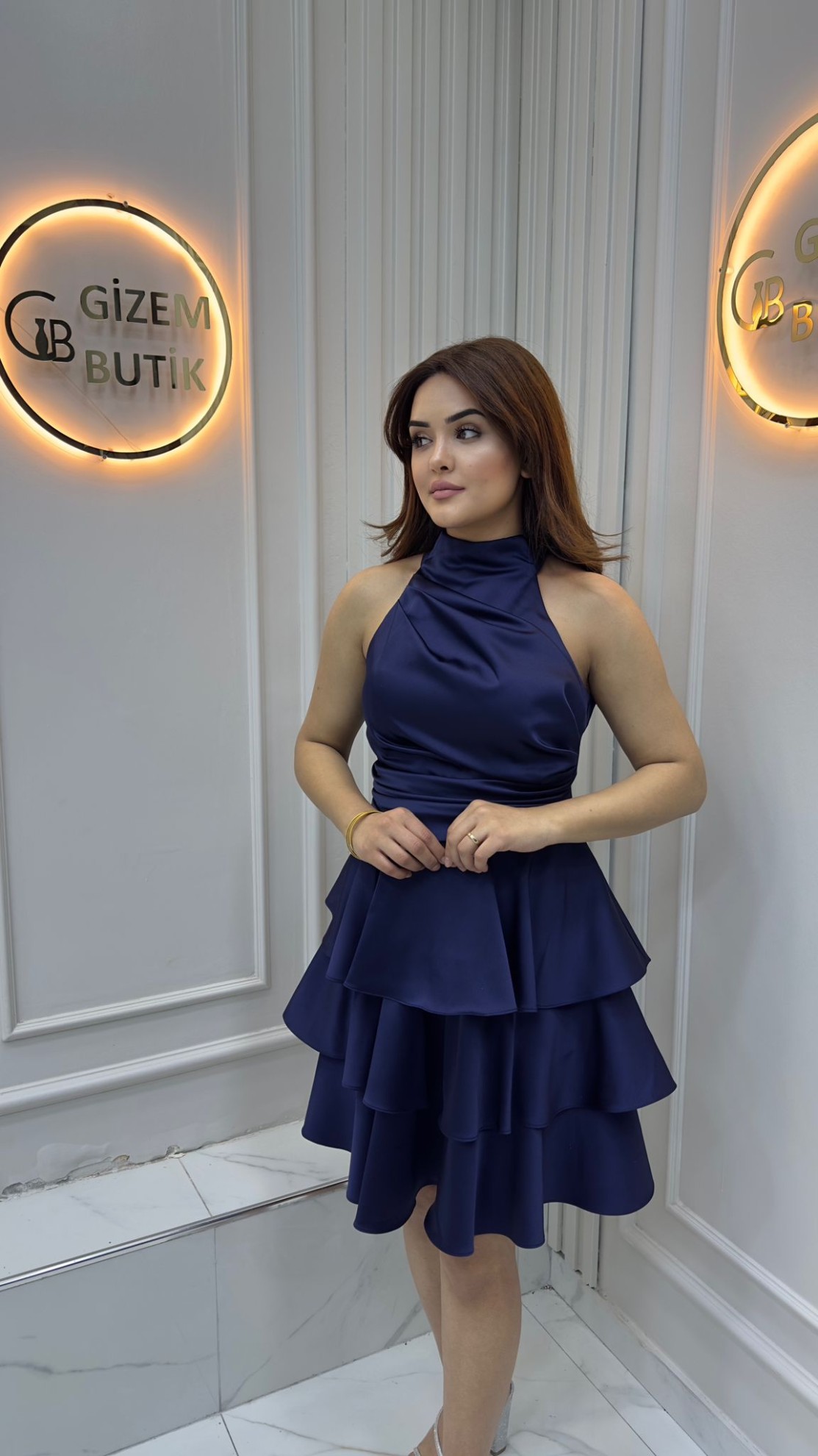 Zehra Abiye Lacivert