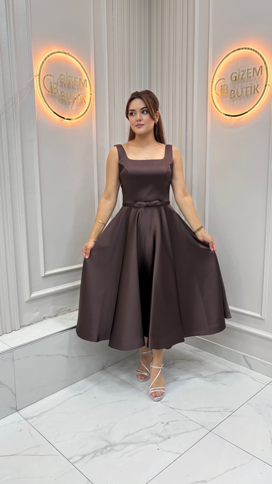 Nivana Abiye Pembe